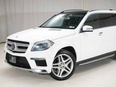 Used 2016 Mercedes-Benz GL 550 4MATIC image 5