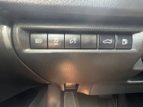 Used 2025 Toyota Camry LE FWD image 19