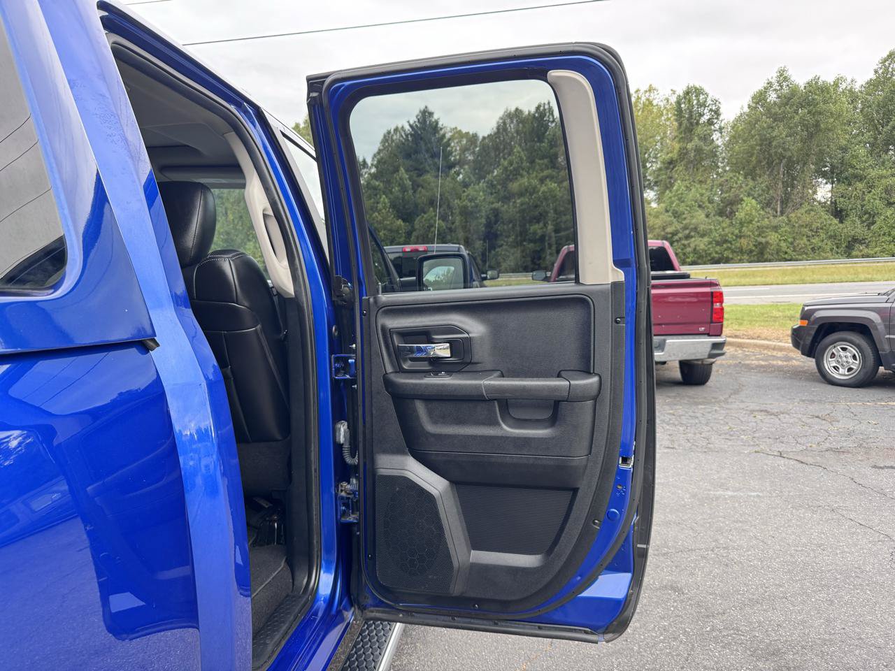 Used 2014 RAM 1500 Sport w/ Convenience Group AWD/4WD image 15