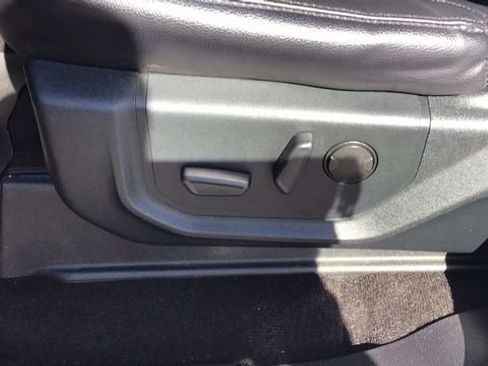 Certified 2020 Ford Expedition XLT w/ Equipment Group 202A image 18