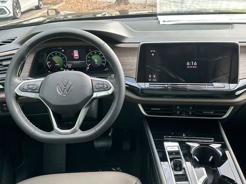 New 2026 Volkswagen Atlas SEL AWD/4WD image 23