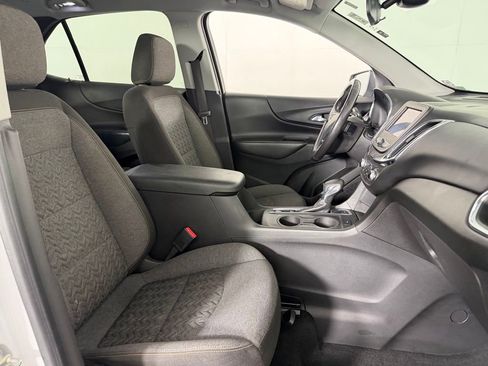Used 2022 Chevrolet Equinox LT AWD/4WD image 32