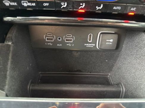 Used 2022 Jeep Grand Cherokee L Limited image 36