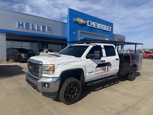 Used 2015 GMC Sierra 2500 SLE w/ SLE Preferred Package image 3
