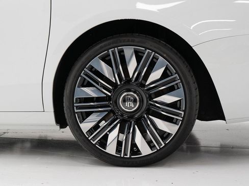 Used 2025 Rolls-Royce Ghost AWD/4WD image 49