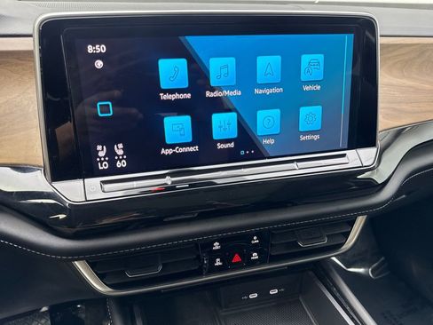 Used 2024 Volkswagen Atlas SE w/ Panoramic Sunroof Package AWD/4WD image 66