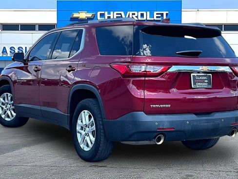 Used 2018 Chevrolet Traverse LT FWD image 3