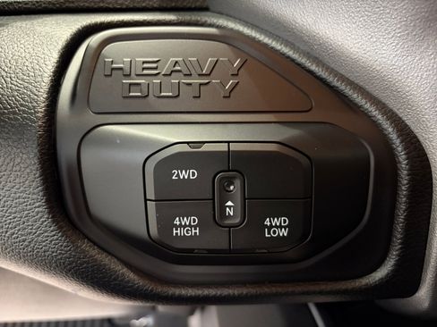 New 2026 RAM 2500 Big Horn AWD/4WD image 25