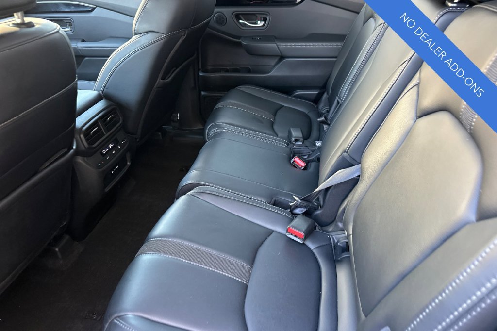 Certified 2025 Honda Pilot EX-L image 13