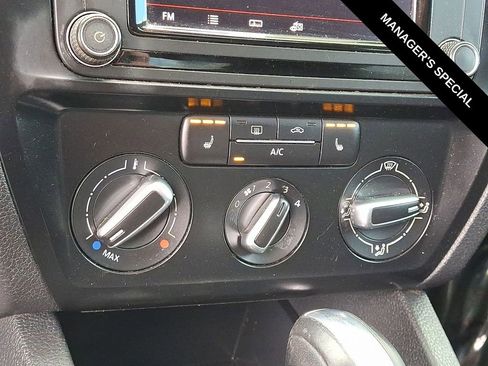 Used 2018 Volkswagen Jetta SE image 20