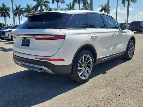 Certified 2023 Lincoln Corsair FWD w/ Equipment Group 101A image 6