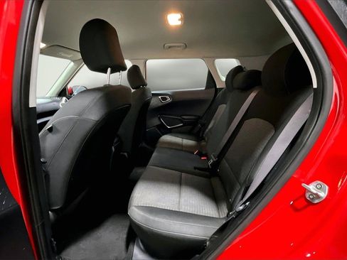 Used 2021 Kia Soul S image 22