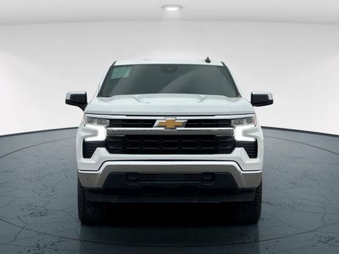 Used 2022 Chevrolet Silverado 1500 LT w/ Z71 Off-Road Package AWD/4WD image 11
