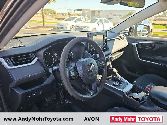 Used 2020 Toyota RAV4 LE AWD/4WD image 9