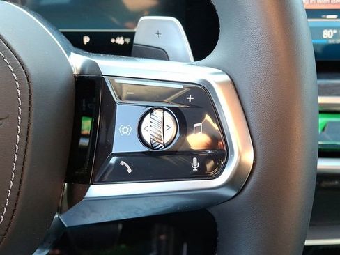 Certified 2025 BMW 740i xDrive image 26