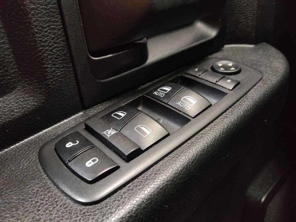 Used 2017 RAM 1500 Express AWD/4WD image 27