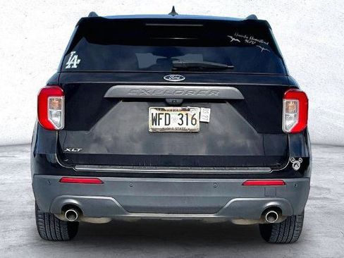 Certified 2021 Ford Explorer XLT w/ Equipment Group 202A RWD image 4