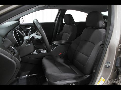 Used 2023 Chevrolet Malibu LT FWD image 5