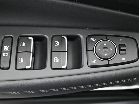 Used 2020 Hyundai Santa Fe Limited FWD image 14