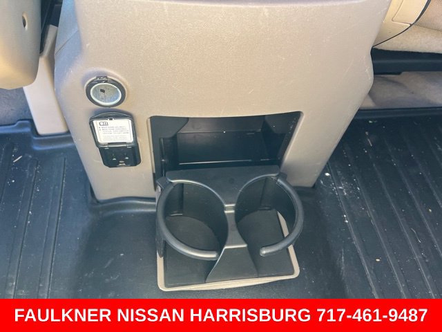 Used 2015 Nissan Titan SV w/ SV Value Truck Package AWD/4WD image 11
