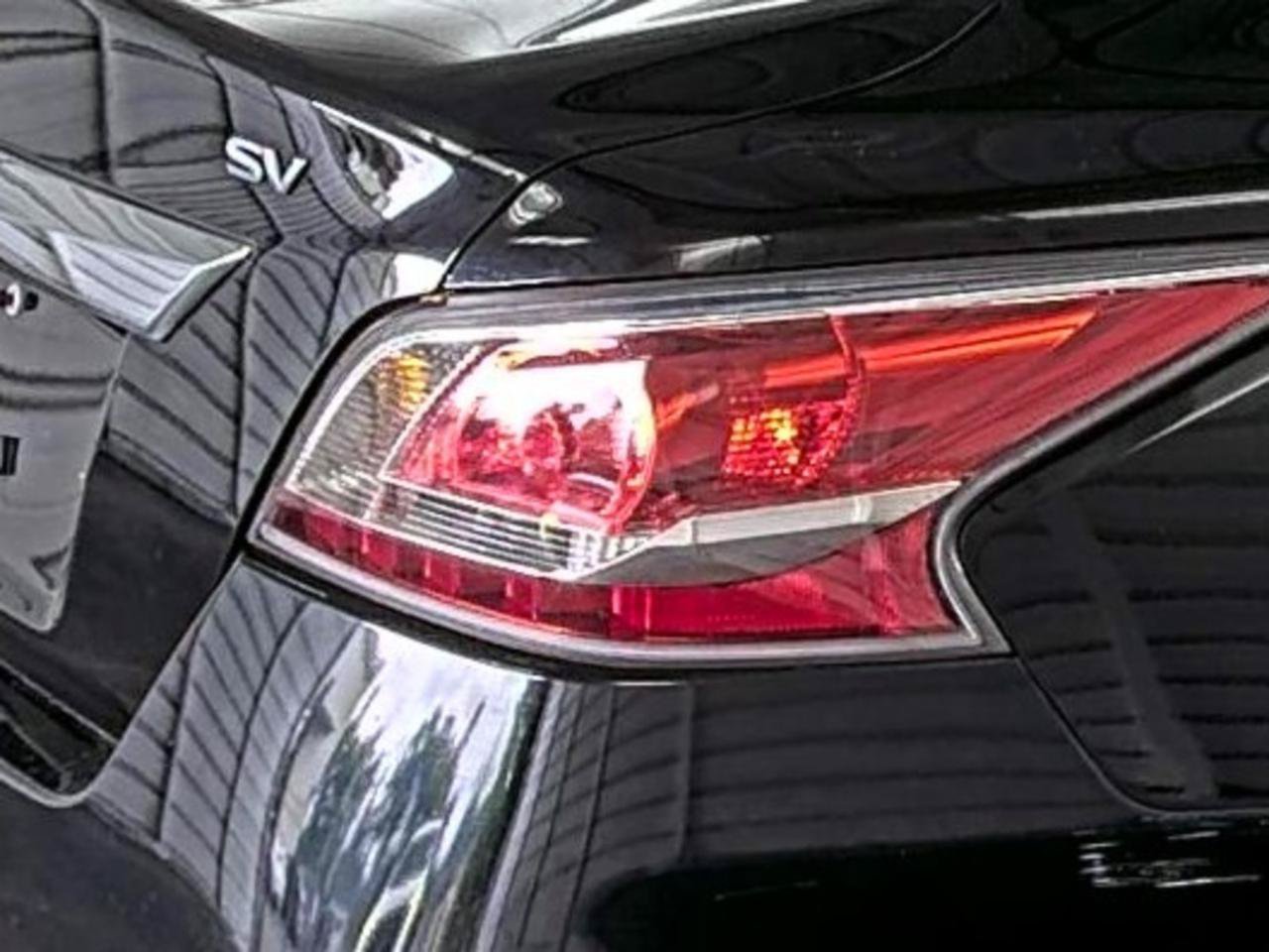 Used 2015 Nissan Altima 2.5 SV w/ Convenience Package FWD image 6