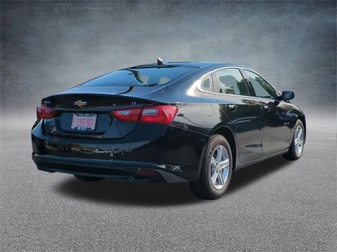 Used 2024 Chevrolet Malibu LT image 9