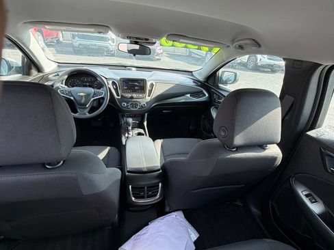 Used 2024 Chevrolet Malibu LT FWD image 6