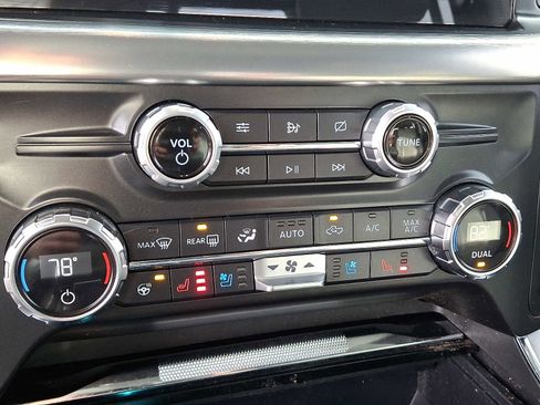 Used 2021 Ford F150 Lariat w/ Equipment Group 502A High image 15