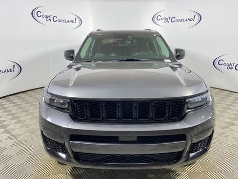 Used 2021 Jeep Grand Cherokee L Limited AWD/4WD image 10