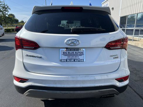 Used 2018 Hyundai Santa Fe Sport w/ 2.4L Tech Package 04 AWD/4WD image 4