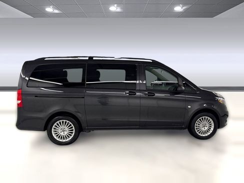 Used 2023 Mercedes-Benz Metris Passenger image 7