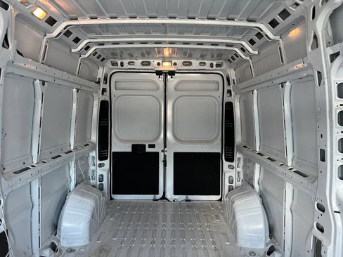 Used 2026 RAM ProMaster 2500 w/ Safety Group FWD image 14