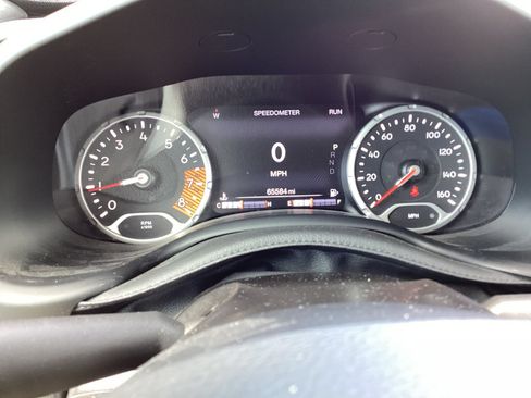 Used 2020 Jeep Renegade Limited AWD/4WD image 3