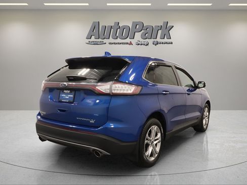 Used 2018 Ford Edge Titanium w/ Equipment Group 301A AWD/4WD image 6