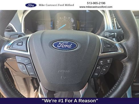 Used 2017 Ford Edge Titanium w/ Technology Package FWD image 7