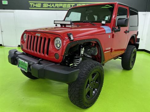 Used 2012 Jeep Wrangler Sport AWD/4WD image 5