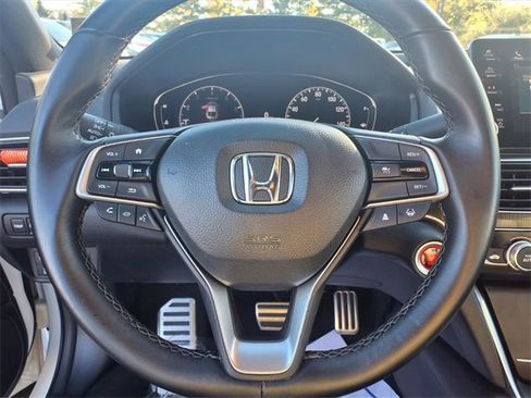 Used 2022 Honda Accord Sport image 8