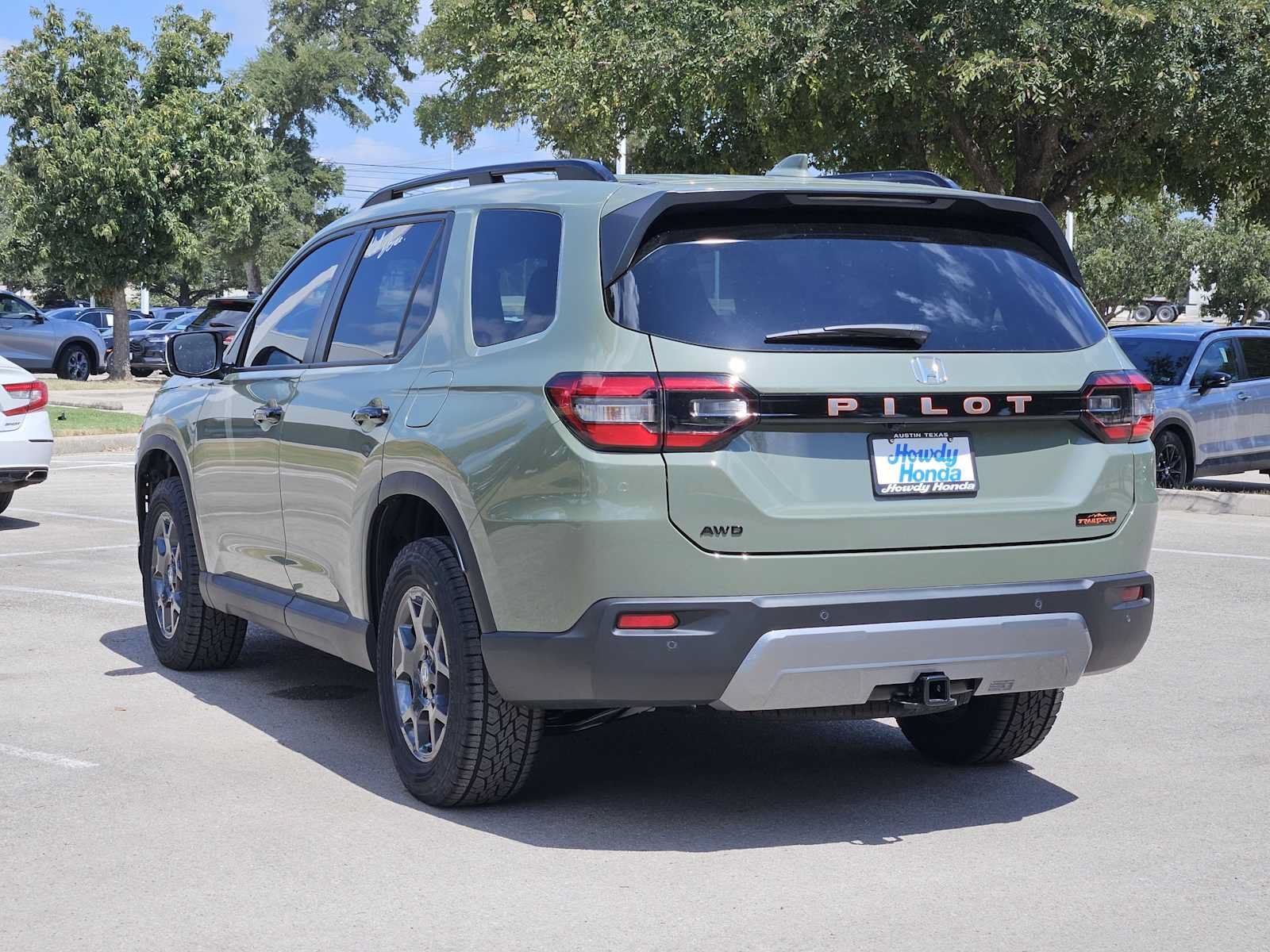 New 2026 Honda Pilot TrailSport image 5