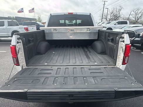 Used 2019 Ford F150 Lariat image 24