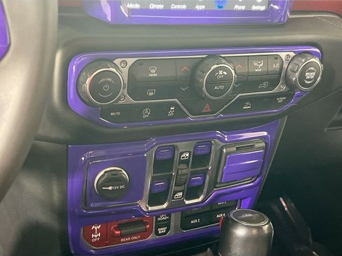 Used 2023 Jeep Gladiator Rubicon w/ LED Lighting Group image 16