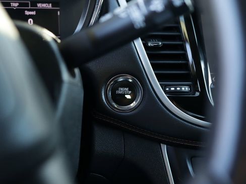 Used 2019 Chevrolet Trax LT w/ Driver Confidence Package image 16