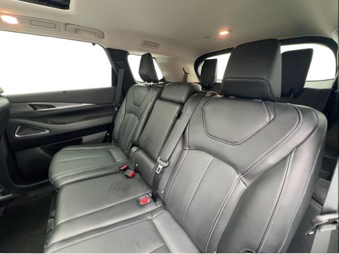 Used 2025 INFINITI QX60 Luxe FWD image 26
