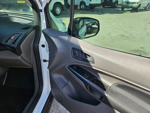 Used 2020 Ford Transit Connect XL image 17