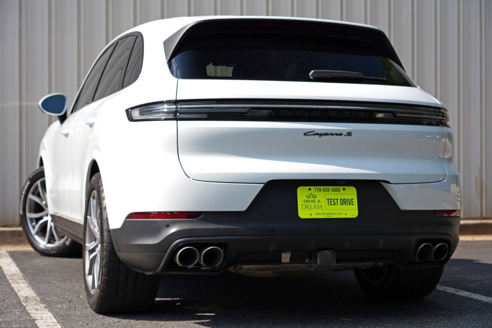 Used 2024 Porsche Cayenne S w/ Sport Chrono Package AWD/4WD image 6