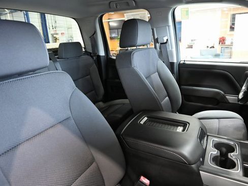 Used 2018 Chevrolet Silverado 1500 LT w/ All Star Edition image 9