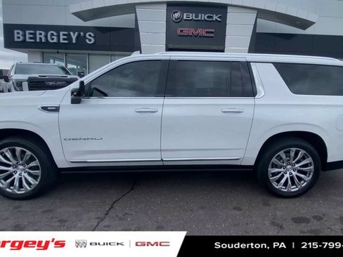 Certified 2022 GMC Yukon XL Denali w/ Denali Premium Package AWD/4WD image 6