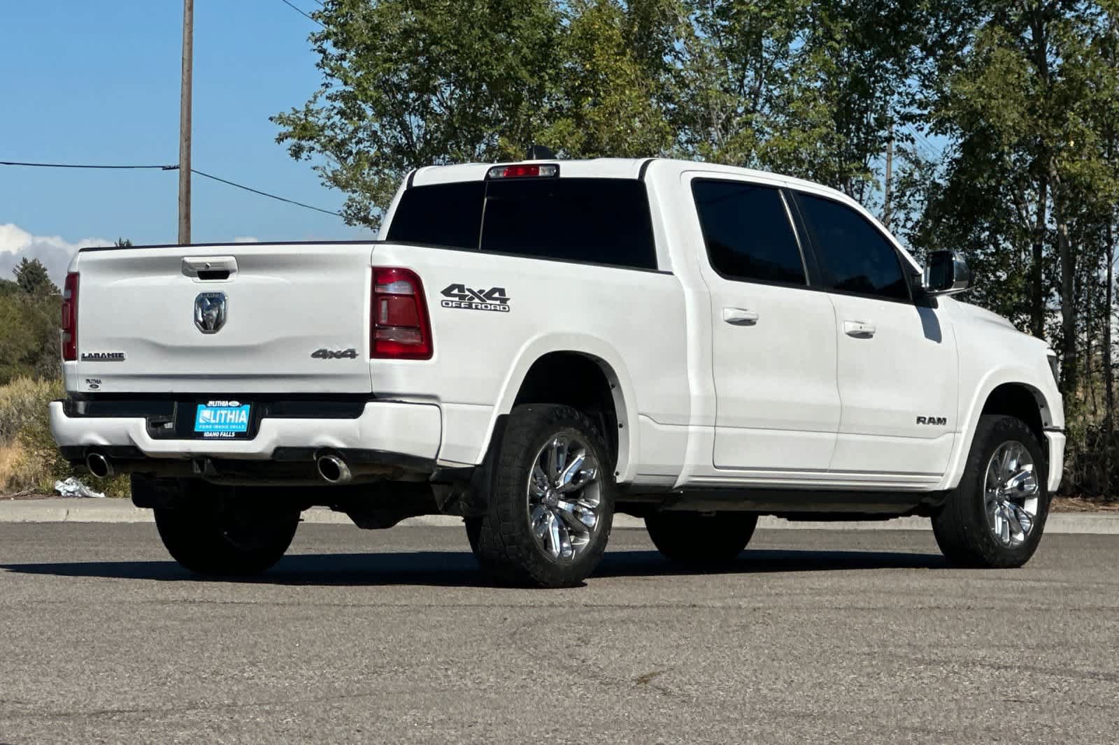 Used 2020 RAM 1500 Laramie AWD/4WD image 2