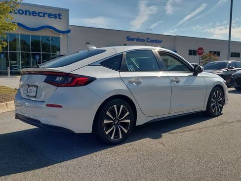 Used 2024 Honda Civic EX-L image 8