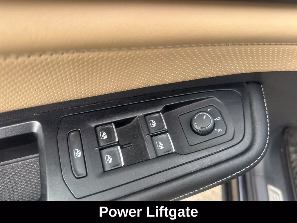 Used 2024 Volkswagen Atlas Cross Sport SE w/ Panoramic Sunroof Package AWD/4WD image 12