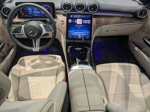 Used 2025 Mercedes-Benz C 300 4MATIC Sedan image 15